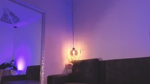 Isabela online show from March 18, 2026, 11:46 am