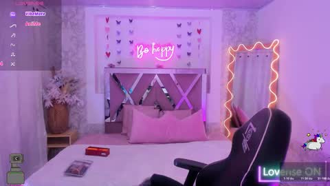 ISABELA  online show from March 26, 2026, 11:38 am