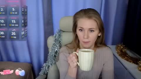 isabelallen online show from December 18, 2024, 10:08 am