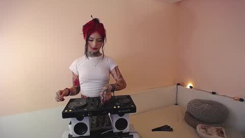    online show from December 20, 2024, 3:14 am