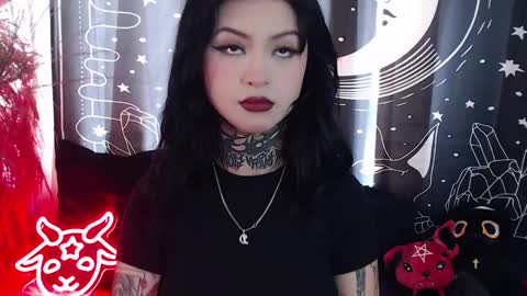    online show from February 10, 2025, 8:42 pm