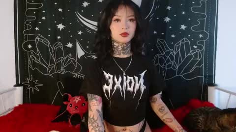    online show from October 17, 2025, 9:50 pm