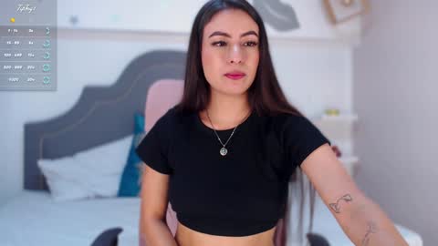 Isa  online show from December 23, 2024, 10:12 pm