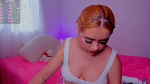 Snapshot of isabella_arias1 chatting on December 27, 2024, 6:20 pm Isabella Arias online show from December 27, 2024, 6:20 pm