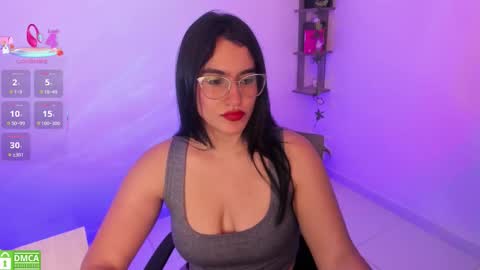 isabella_aristi03 online show from October 23, 2025, 2:55 am