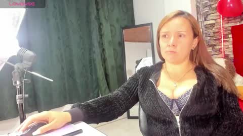 Snapshot of isabella_boom chatting on February 14, 2025, 9:24 am isabella_boom online show from February 14, 2025, 9:24 am