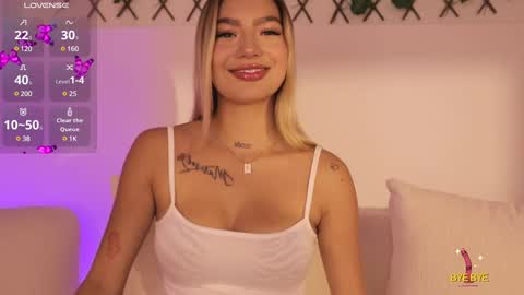 Isabella online show from January 22, 2025, 11:45 am