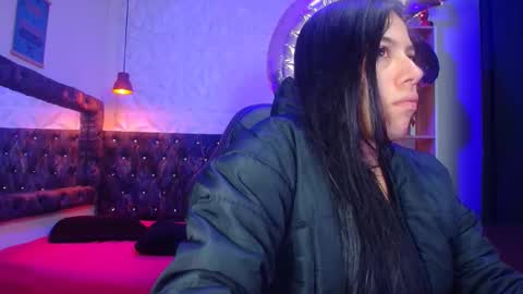 isabella dl online show from September 18, 2025, 12:07 pm