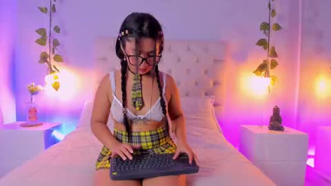   online show from February 20, 2025, 7:52 pm