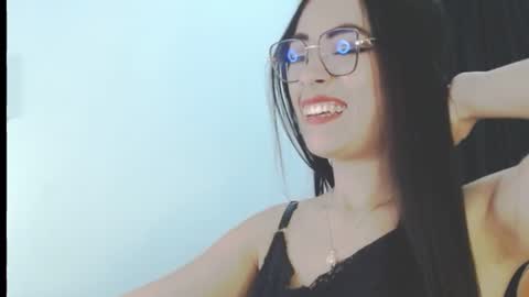 isabella_piercee online show from June 24, 2026, 11:15 pm
