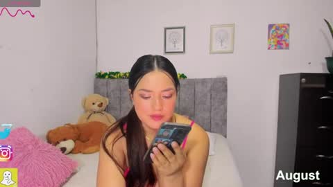 Snapshot of isabella_stone2 chatting on August 5, 2026, 12:13 am isabella online show from August 5, 2026, 12:13 am