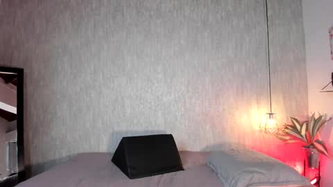 Snapshot of isabella_zc chatting on January 7, 2025, 5:42 pm isabella zc online show from January 7, 2025, 5:42 pm