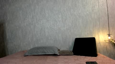 Snapshot of isabella_zc chatting on January 21, 2025, 11:35 am isabella zc online show from January 21, 2025, 11:35 am