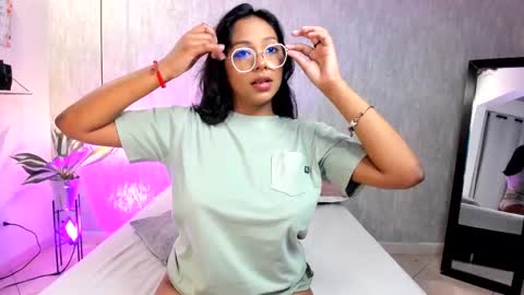 Snapshot of isabella_zc chatting on February 10, 2025, 11:36 am isabella zc online show from February 10, 2025, 11:36 am