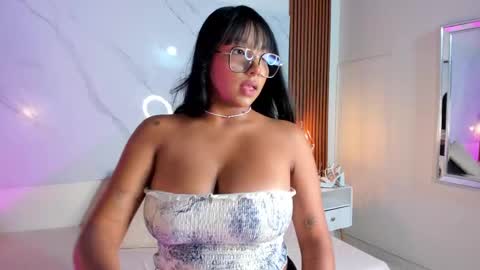 Snapshot of isabella_zc chatting on October 7, 2025, 7:55 pm isabella zc online show from October 7, 2025, 7:55 pm