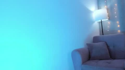 isabellaa_28 online show from March 1, 2026, 3:30 am