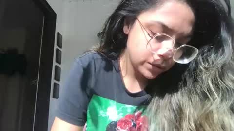 isabellaelizabeth online show from April 2, 2026, 9:12 pm