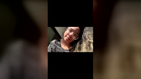 isabellaelizabeth online show from April 5, 2026, 8:50 pm