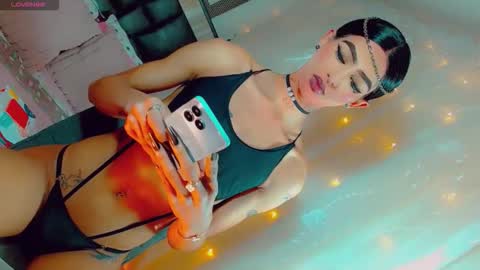 isabellagirs online show from January 9, 2026, 6:38 am