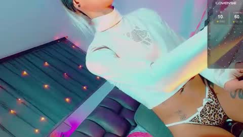 isabellagirs online show from February 21, 2026, 10:00 pm