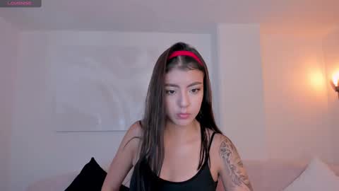 Snapshot of isabellakroft chatting on February 23, 2025, 5:07 pm Isabella Kroft online show from February 23, 2025, 5:07 pm