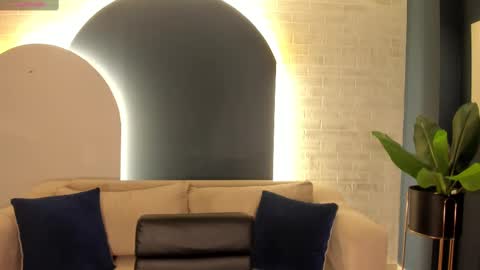 Snapshot of isabellakroft chatting on March 9, 2025, 5:06 pm Isabella Kroft online show from March 9, 2025, 5:06 pm