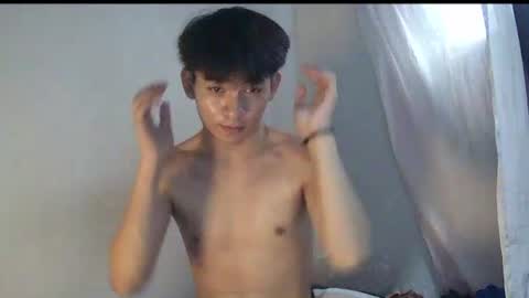 Isabella online show from June 5, 2026, 6:52 am