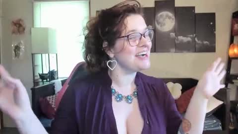 Snapshot of isabellamariedarcy chatting on May 5, 2026, 7:11 pm isabellamariedarcy online show from May 5, 2026, 7:11 pm