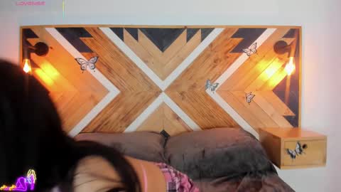 Isabella  online show from September 22, 2025, 12:18 pm