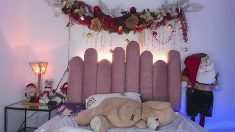 Snapshot of isabellas_smith chatting on January 5, 2025, 5:41 am Martina IG martissmith01 online show from January 5, 2025, 5:41 am