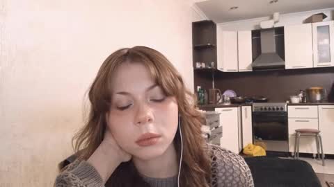 Snapshot of isabellcafferty chatting on December 18, 2025, 8:20 am Isabella online show from December 18, 2025, 8:20 am