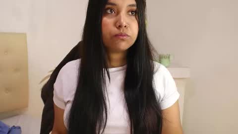 Snapshot of isabelle_lane chatting on February 6, 2026, 12:30 pm online show from February 6, 2026, 12:30 pm