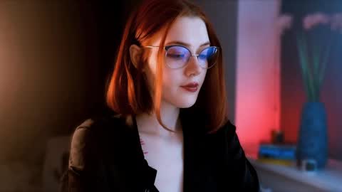 Madame Isabelle online show from January 5, 2025, 3:55 pm
