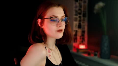 Madame Isabelle online show from February 4, 2025, 3:47 pm