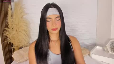 Isa online show from December 17, 2025, 10:16 pm