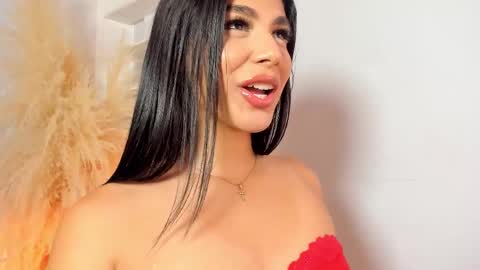 Isa online show from March 3, 2026, 10:04 pm