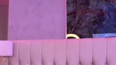 IsabelleHunt online show from September 18, 2025, 4:47 am
