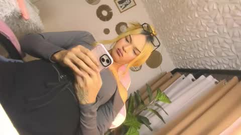 isabelliza princess online show from March 20, 2026, 8:25 pm