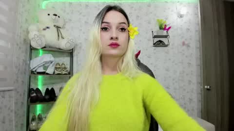 Snapshot of isablonde1 chatting on June 13, 2026, 6:50 pm ISABELLA online show from June 13, 2026, 6:50 pm