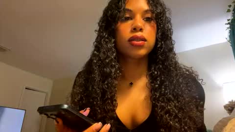 isadorawishes online show from November 9, 2025, 11:14 pm