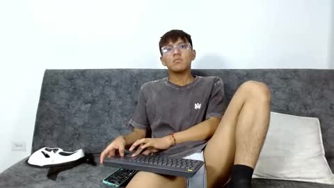 isak_lane online show from November 1, 2025, 1:51 am