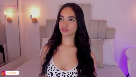 Isa Monroee  online show from February 10, 2025, 10:30 pm