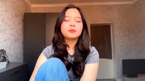 isascullark online show from February 9, 2026, 6:39 am