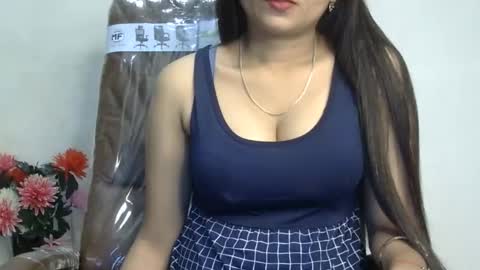 ishika_ishu online show from October 6, 2025, 3:48 am