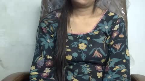 ishika_ishu online show from October 17, 2025, 5:37 pm
