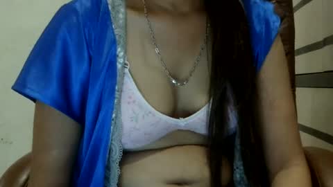 Snapshot of ishika_ishu chatting on July 9, 2026, 9:24 am ishika_ishu online show from July 9, 2026, 9:24 am