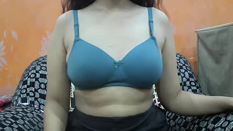 ishika_singh_ online show from September 23, 2025, 2:14 am