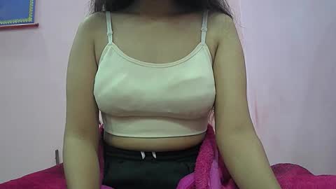 ishika_singh_ online show from January 8, 2026, 2:36 am