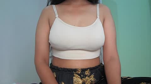 Snapshot of ishika_singh_ chatting on July 2, 2026, 3:23 am ishika_singh_ online show from July 2, 2026, 3:23 am