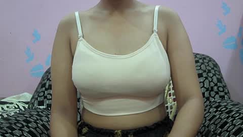 Snapshot of ishika_singh_ chatting on July 28, 2026, 1:56 am ishika_singh_ online show from July 28, 2026, 1:56 am